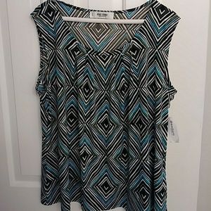 **Price drop** Lovely multicolored shell